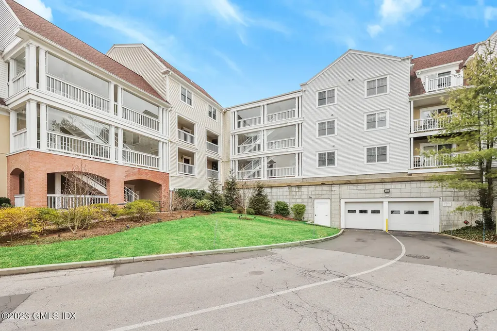 51 Forest Avenue Old Greenwich CT 06870