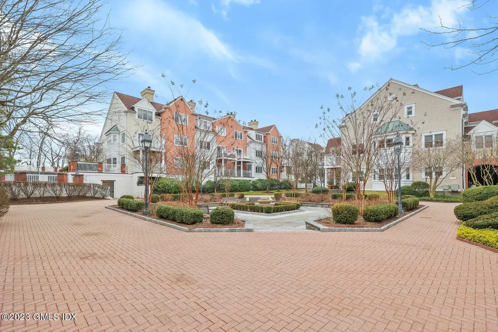 51 Forest Avenue Old Greenwich CT 06870