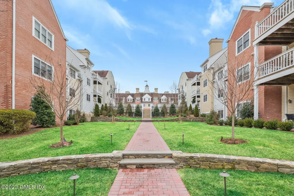 51 Forest Avenue Old Greenwich CT 06870