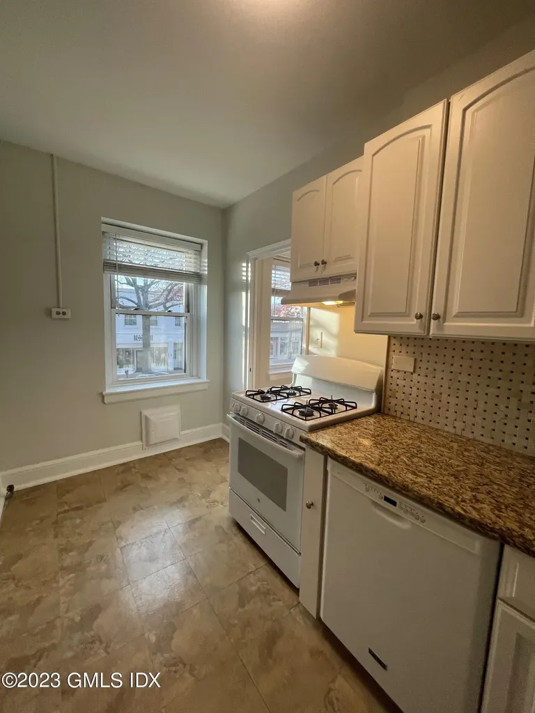 271 Greenwich Avenue Greenwich CT 06830