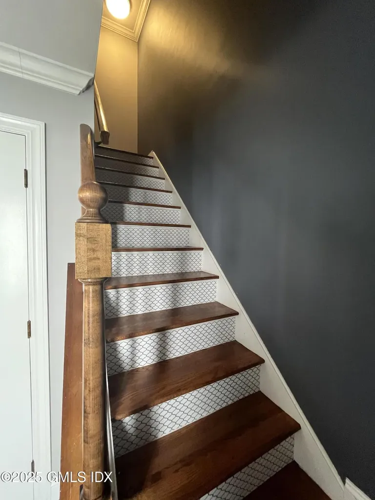 21 Booth Court Greenwich CT 06830