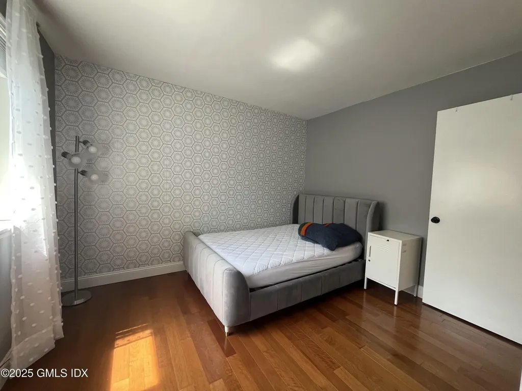 21 Booth Court Greenwich CT 06830