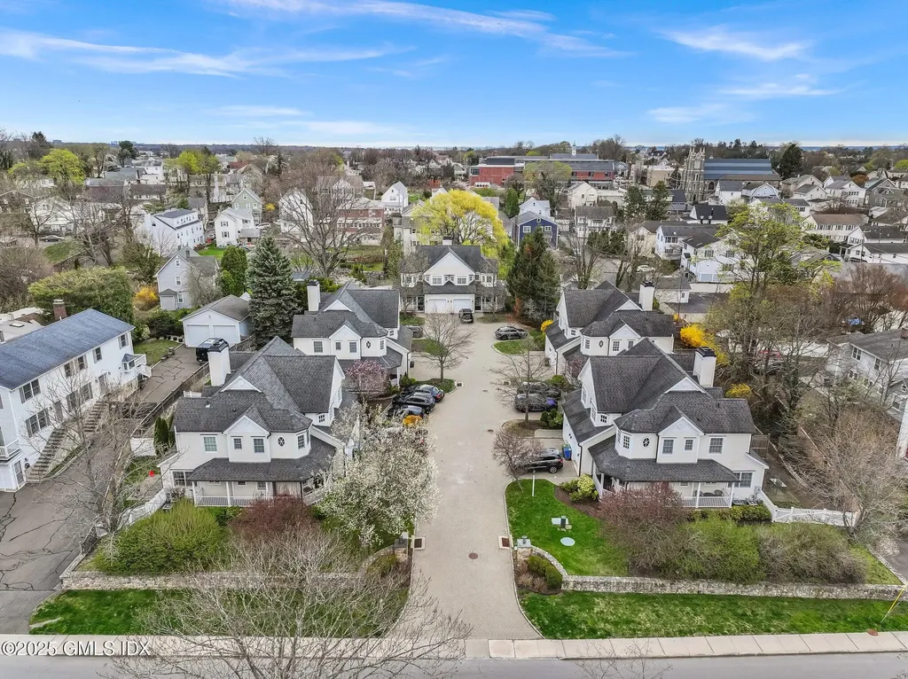 147 Holly Hill Lane Greenwich CT 06830