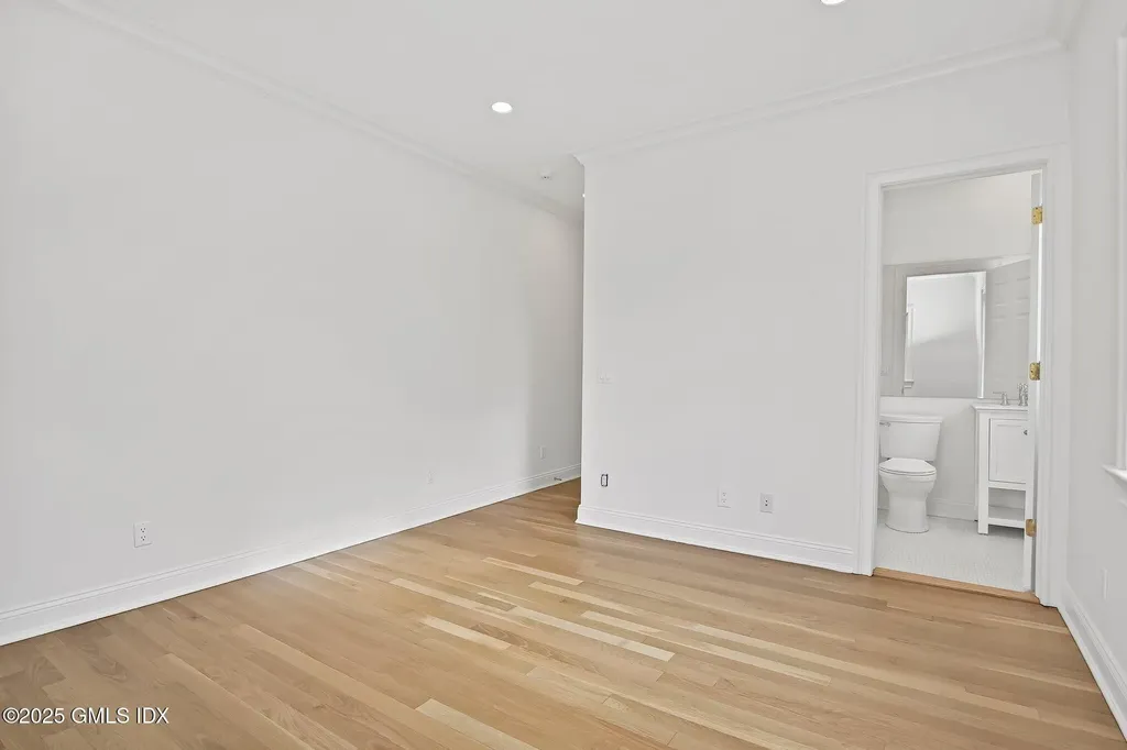 147 Holly Hill Lane Greenwich CT 06830