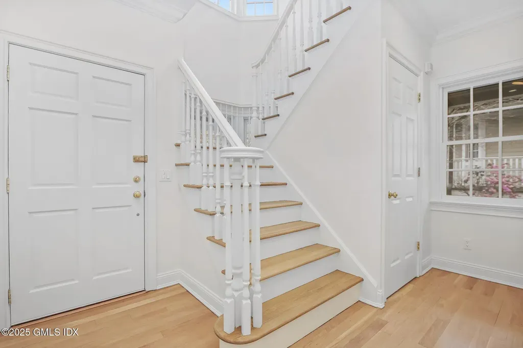 147 Holly Hill Lane Greenwich CT 06830