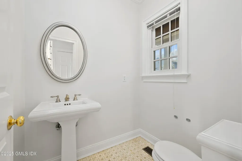 147 Holly Hill Lane Greenwich CT 06830