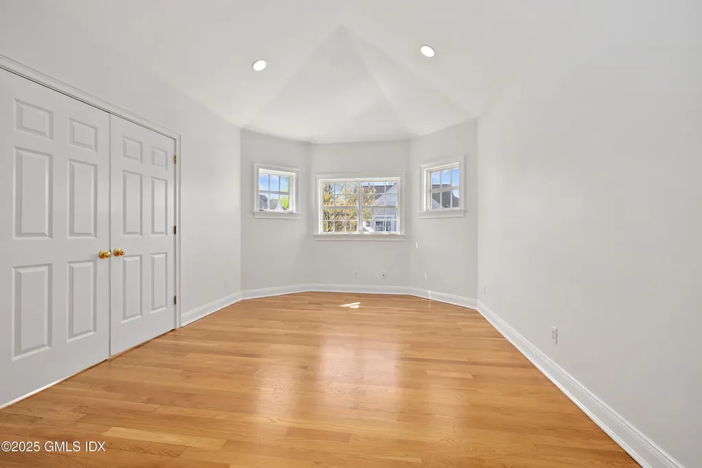 147 Holly Hill Lane Greenwich CT 06830