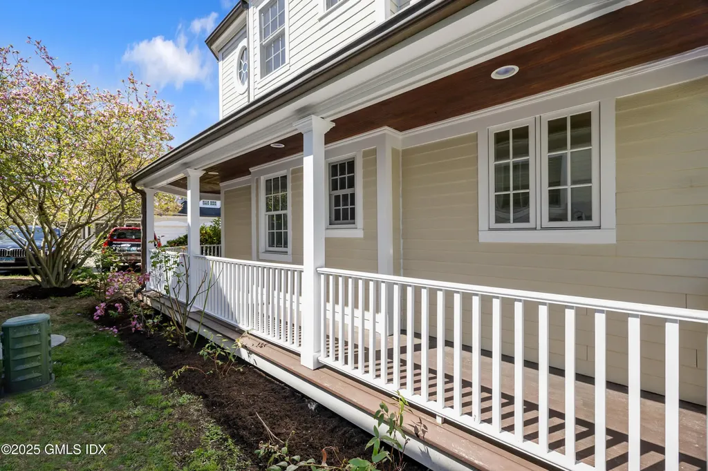 147 Holly Hill Lane Greenwich CT 06830