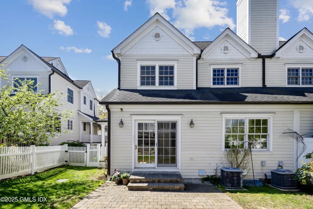 147 Holly Hill Lane Greenwich CT 06830