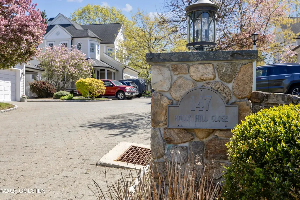 147 Holly Hill Lane Greenwich CT 06830