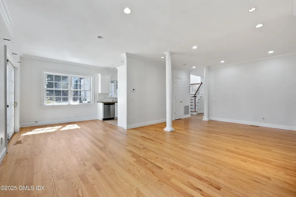 147 Holly Hill Lane Greenwich CT 06830