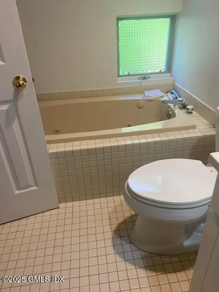 453 E Putnam Avenue Cos Cob CT 06807