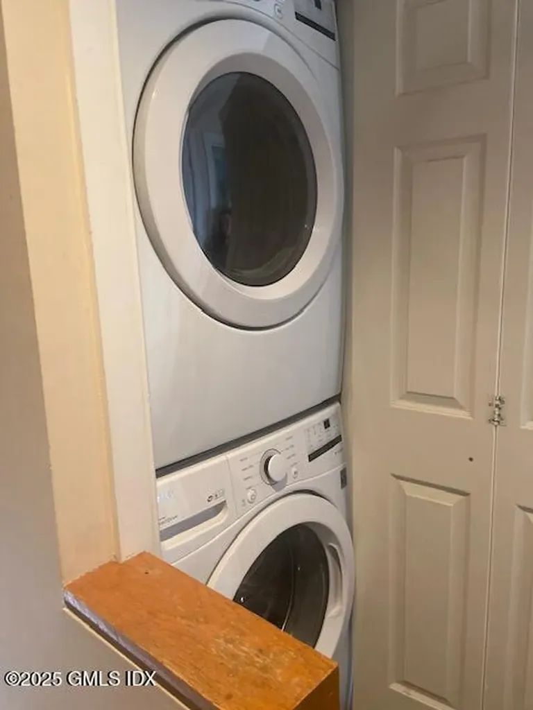 453 E Putnam Avenue Cos Cob CT 06807