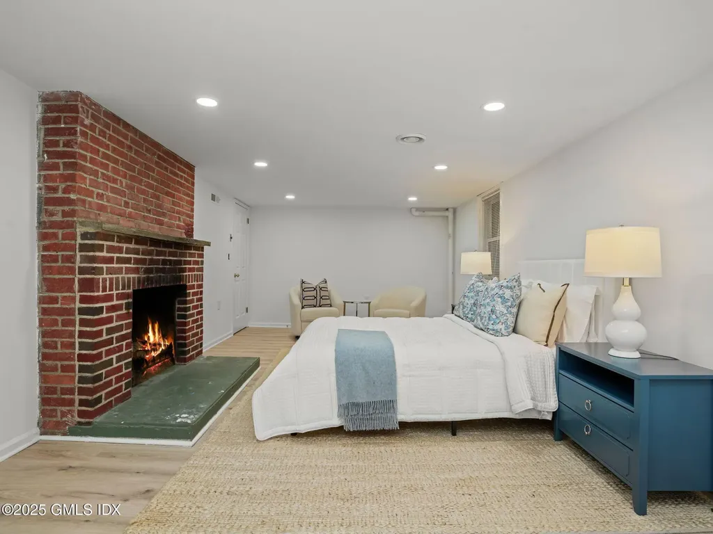 29 Verona Drive Riverside CT 06878