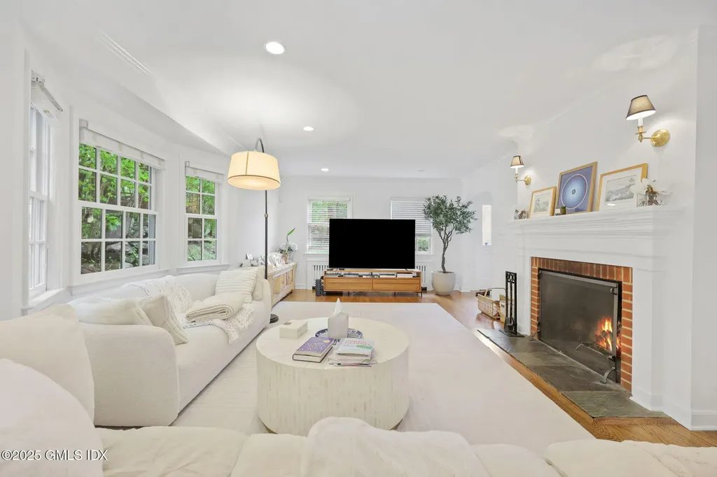 29 Verona Drive Riverside CT 06878