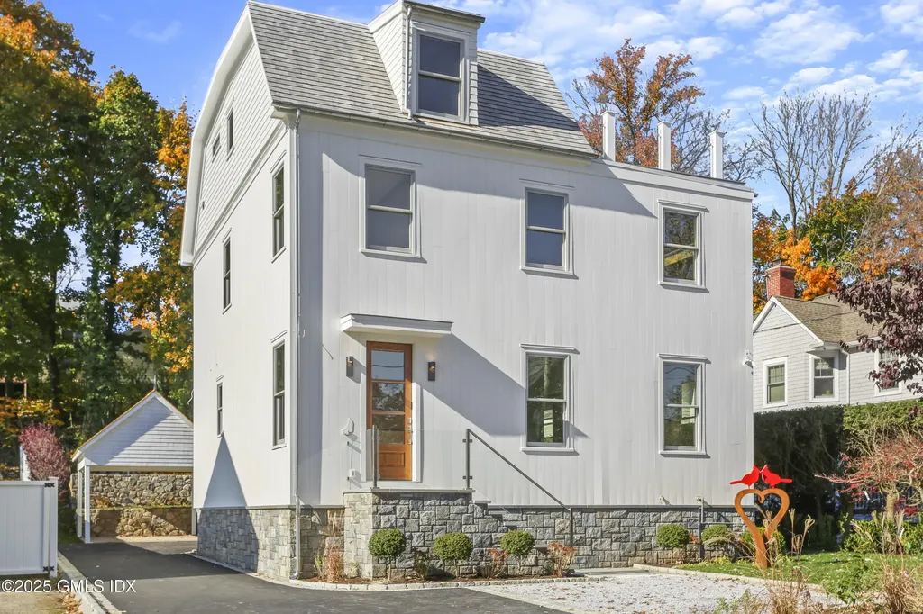 26 Sinawoy Road Cos Cob CT 06807