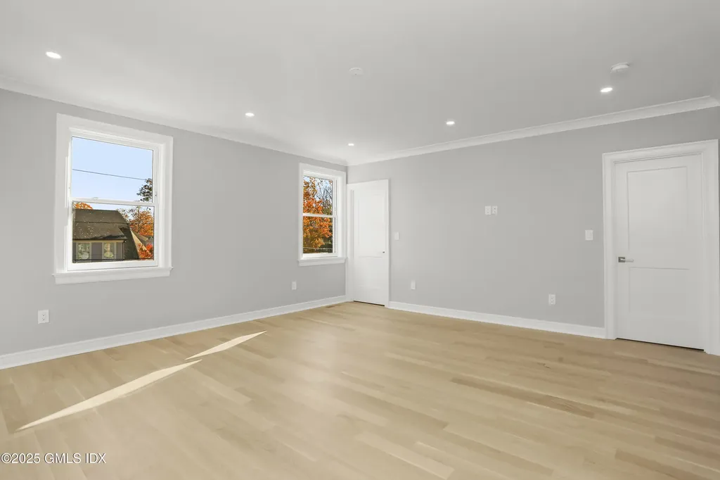 26 Sinawoy Road Cos Cob CT 06807