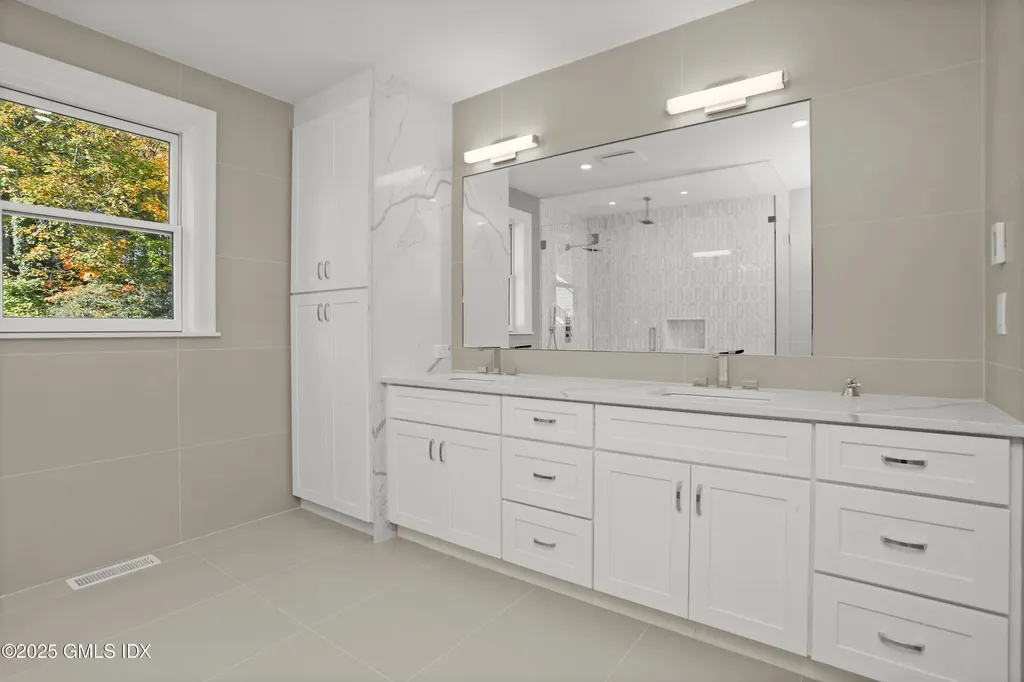 26 Sinawoy Road Cos Cob CT 06807