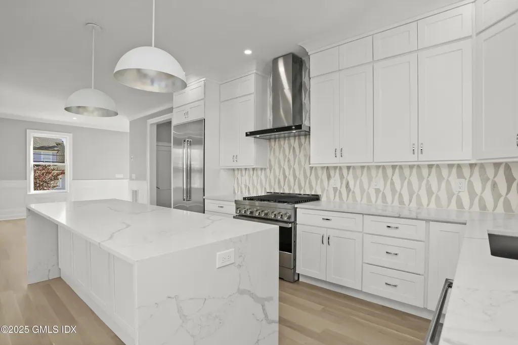 26 Sinawoy Road Cos Cob CT 06807