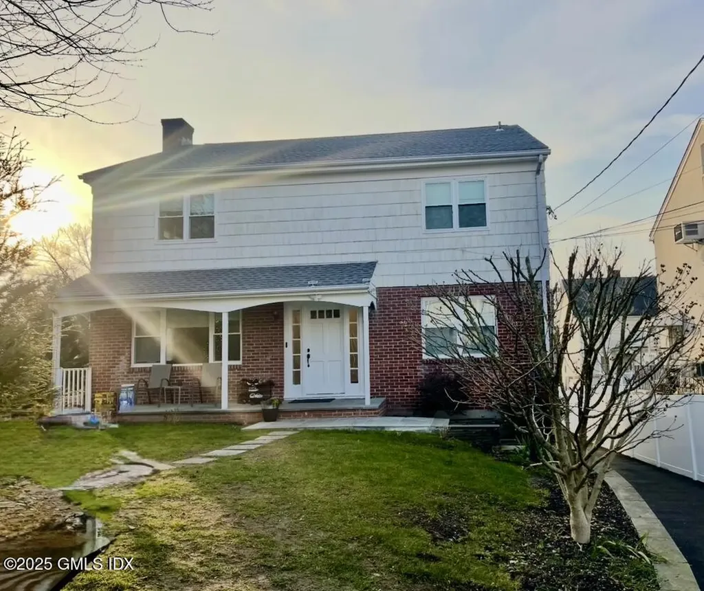 32 Arther Street Greenwich CT 06831
