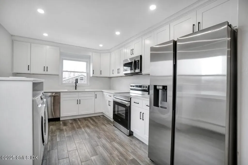 32 Arther Street Greenwich CT 06831