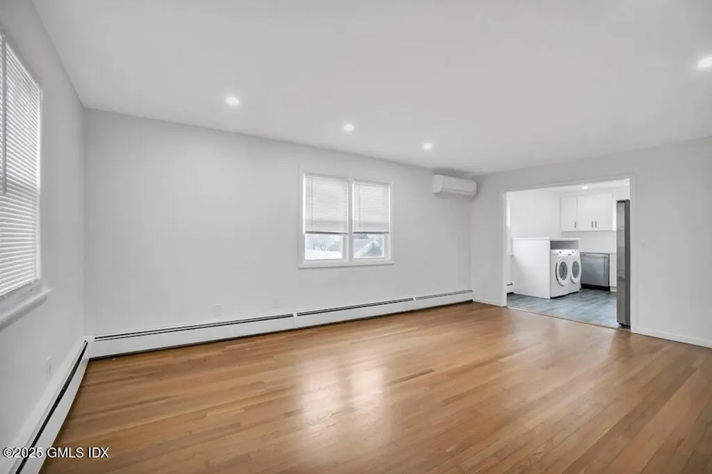 32 Arther Street Greenwich CT 06831