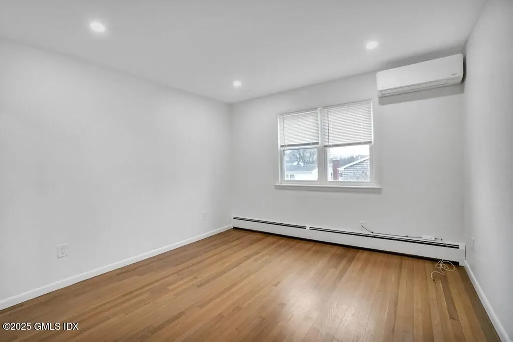32 Arther Street Greenwich CT 06831