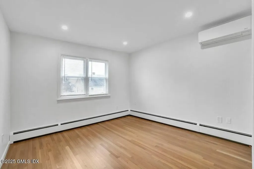 32 Arther Street Greenwich CT 06831