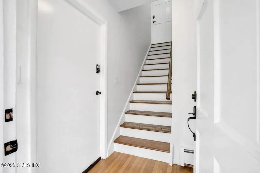 32 Arther Street Greenwich CT 06831