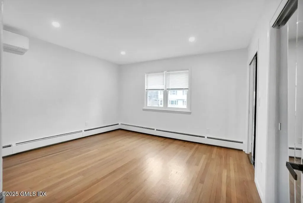 32 Arther Street Greenwich CT 06831