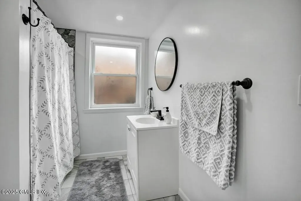 32 Arther Street Greenwich CT 06831