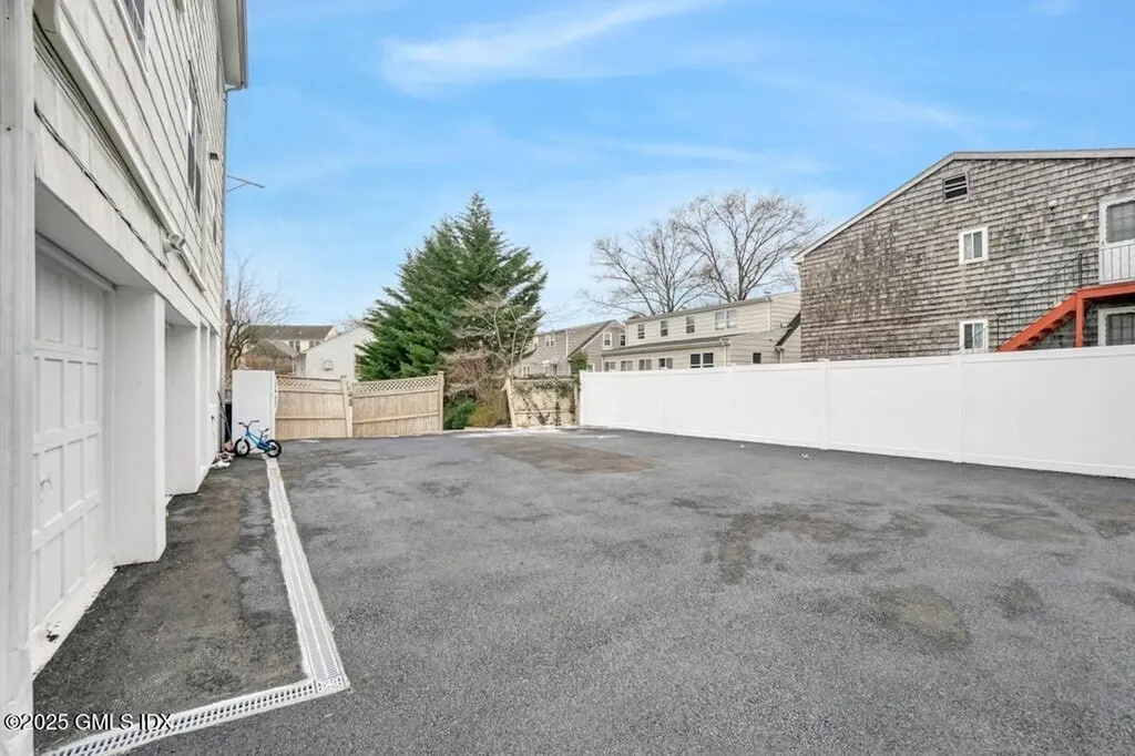 32 Arther Street Greenwich CT 06831