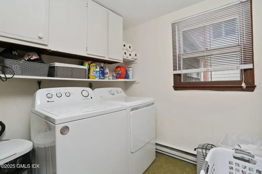 61 Laddins Rock Road Old Greenwich CT 06870