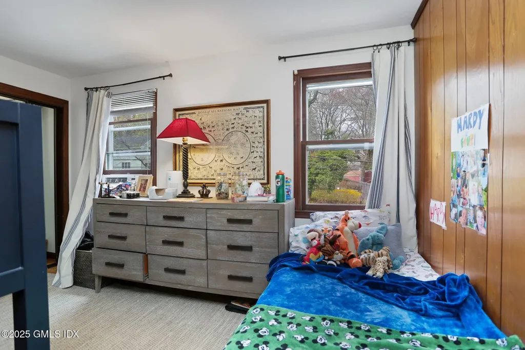 61 Laddins Rock Road Old Greenwich CT 06870