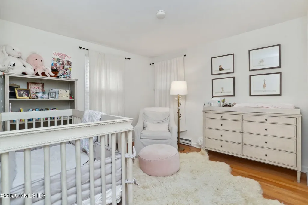 61 Laddins Rock Road Old Greenwich CT 06870