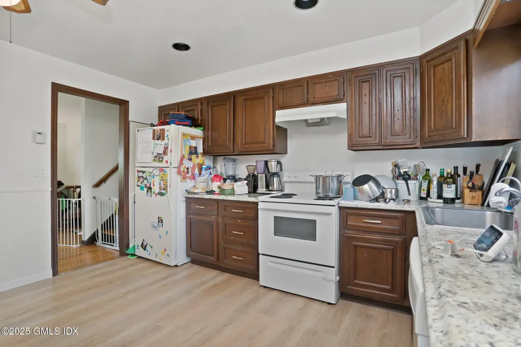 61 Laddins Rock Road Old Greenwich CT 06870