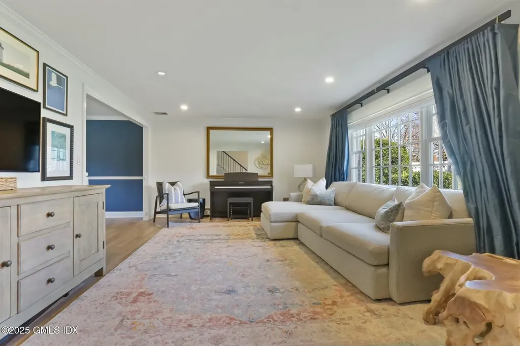 38 Split Timber Place Riverside CT 06878