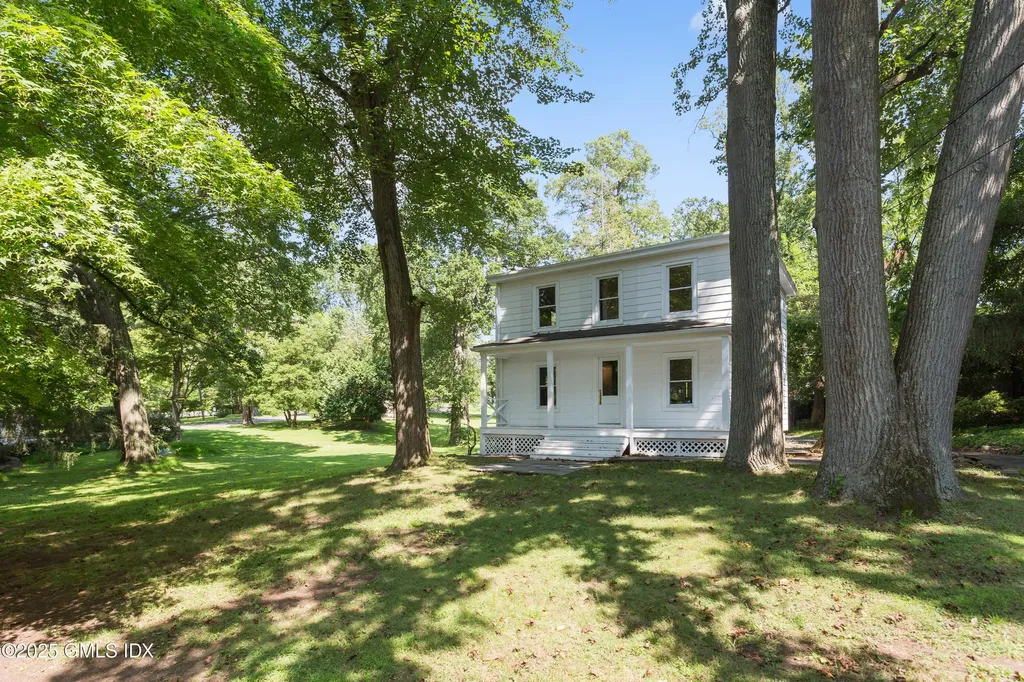 33 Parsonage Road Greenwich CT 06830