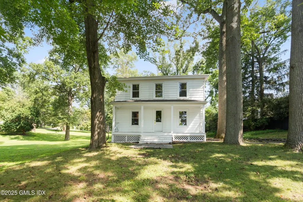 33 Parsonage Road Greenwich CT 06830