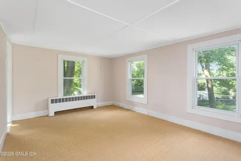 33 Parsonage Road Greenwich CT 06830