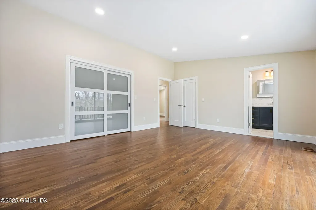 17 Nutmeg Drive Greenwich CT 06831