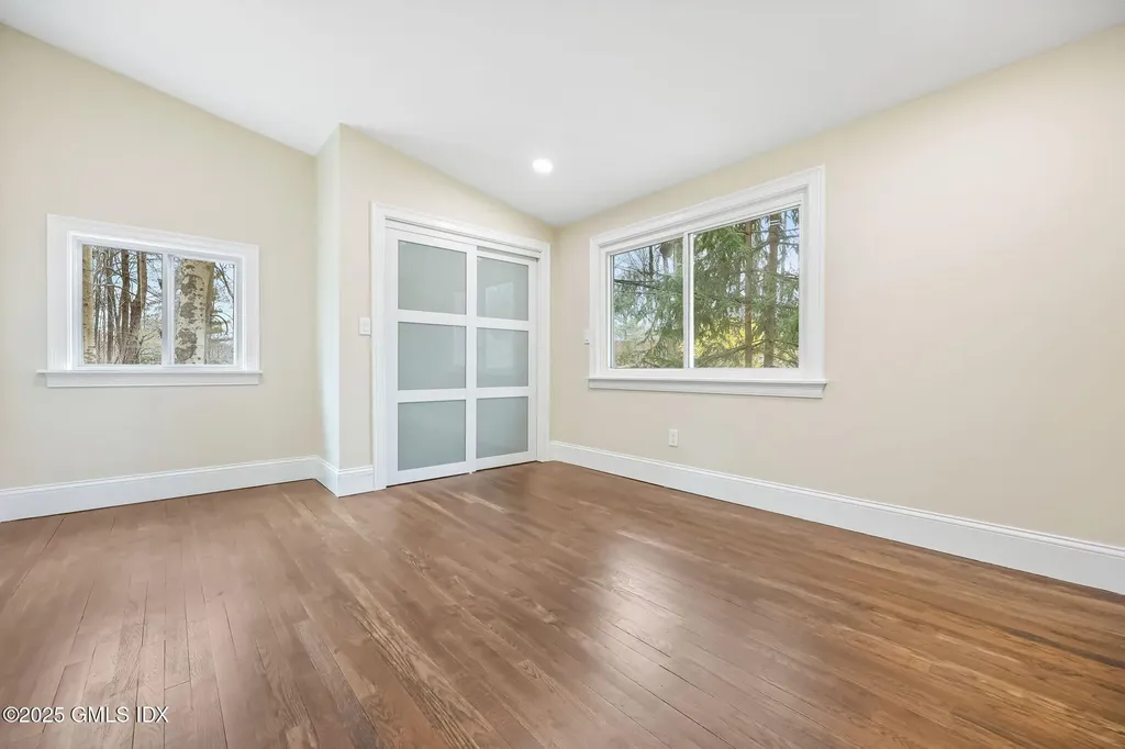 17 Nutmeg Drive Greenwich CT 06831