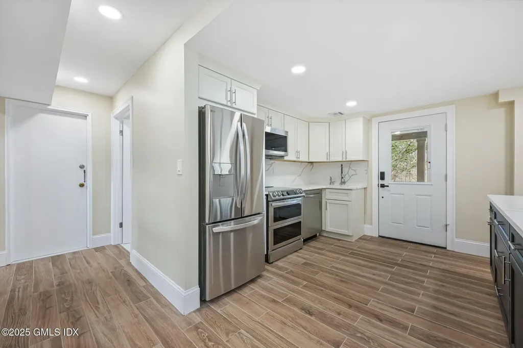 17 Nutmeg Drive Greenwich CT 06831