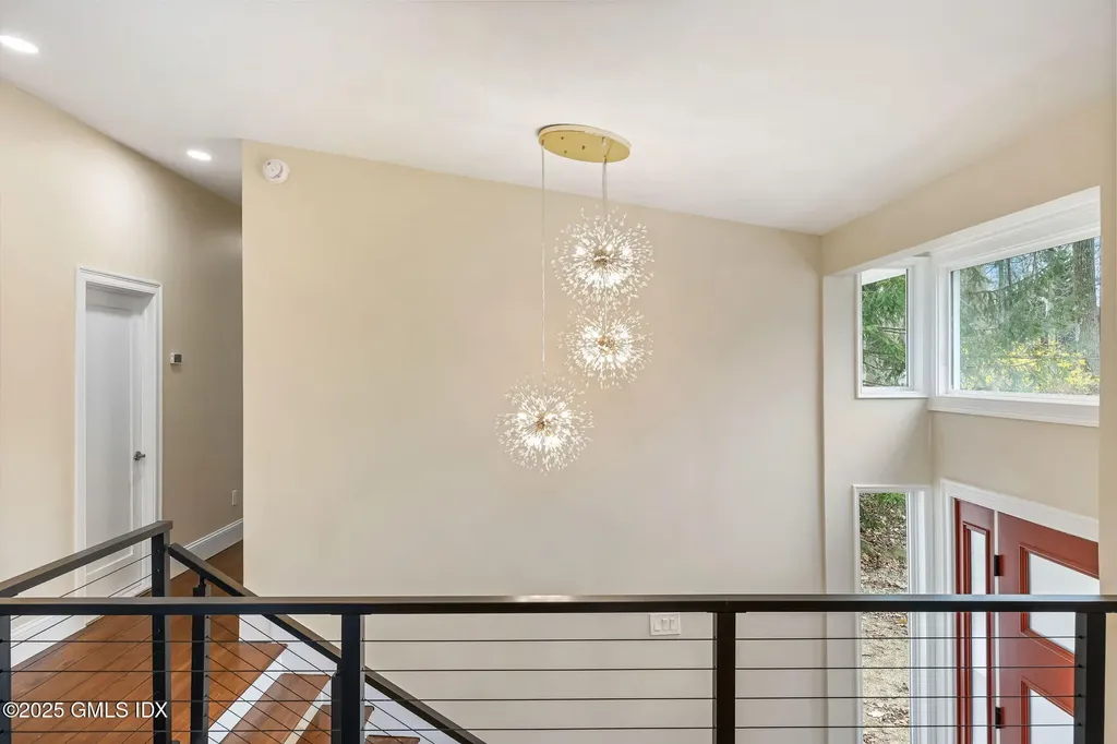 17 Nutmeg Drive Greenwich CT 06831