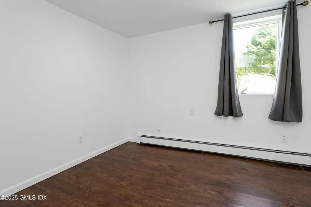 171 1/2 Henry Street Greenwich CT 06830