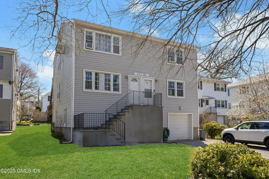 171 1/2 Henry Street Greenwich CT 06830