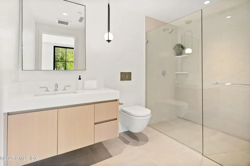 41 Richmondville Avenue Westport CT 06880