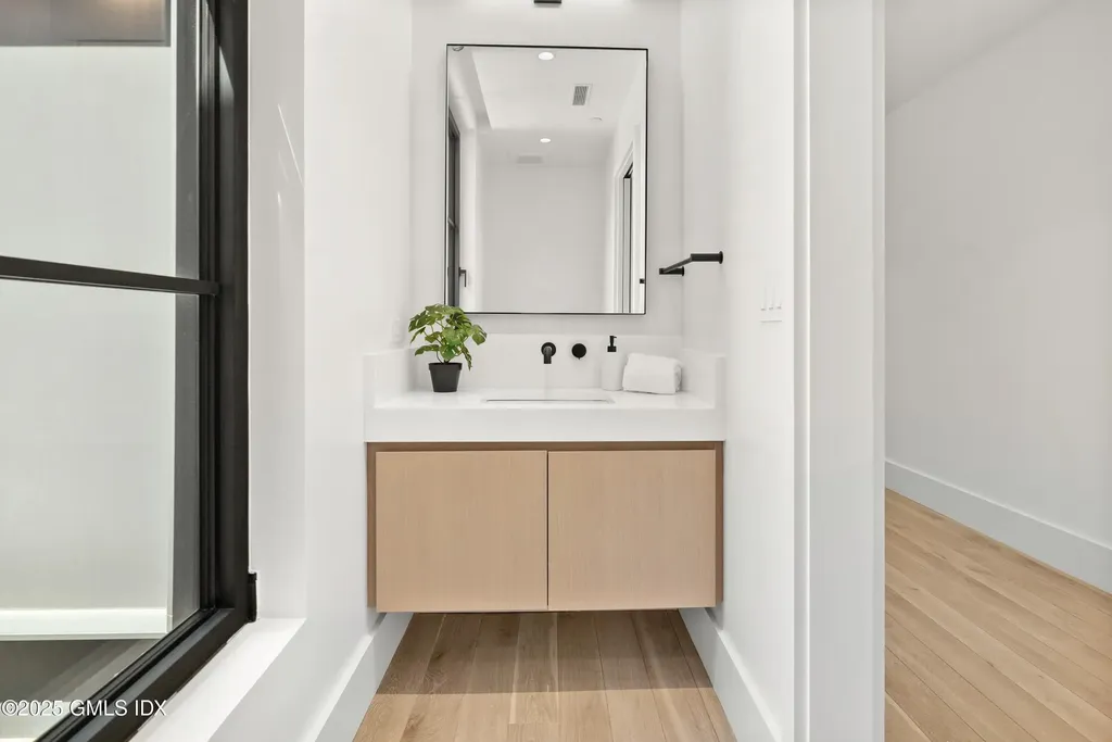 41 Richmondville Avenue Westport CT 06880