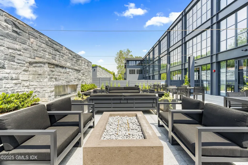 41 Richmondville Avenue Westport CT 06880