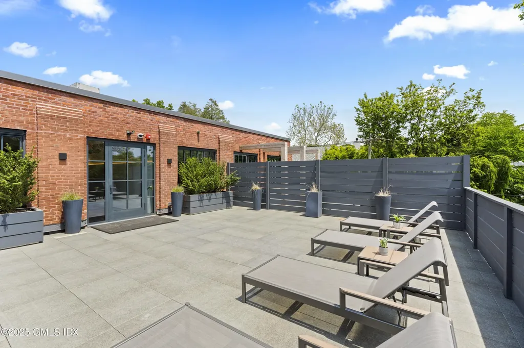 41 Richmondville Avenue Westport CT 06880